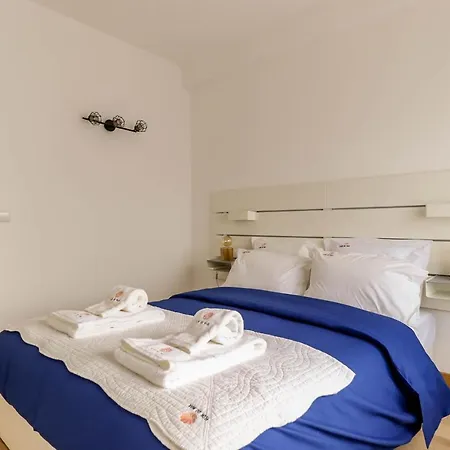 Flor Do Mar - Spacious With Balcony