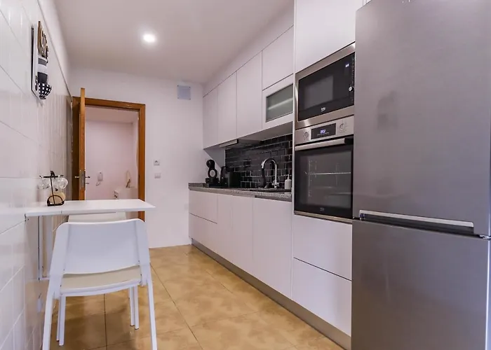 Flor Do Mar - Spacious With Balcony *