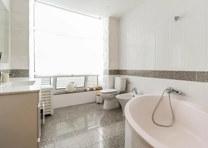 Flor Do Mar - Spacious With Balcony Апартаменты Вила-Прайа-де-Анкора