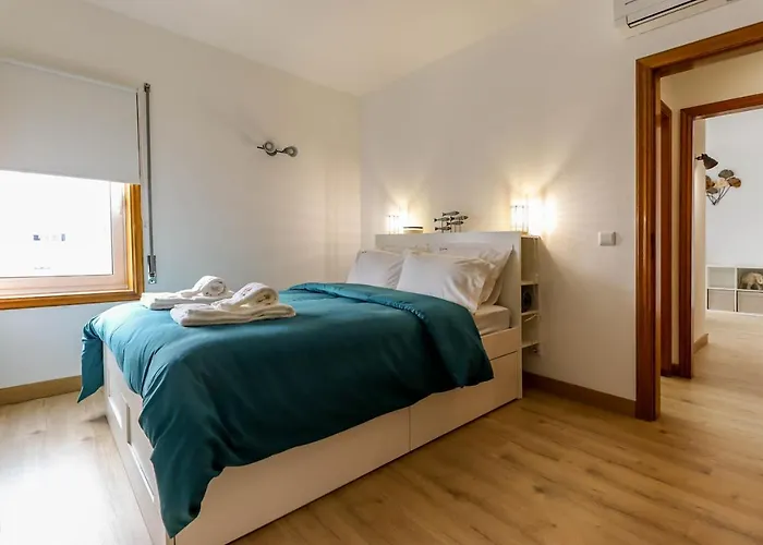 Flor Do Mar - Spacious With Balcony Апартаменты *