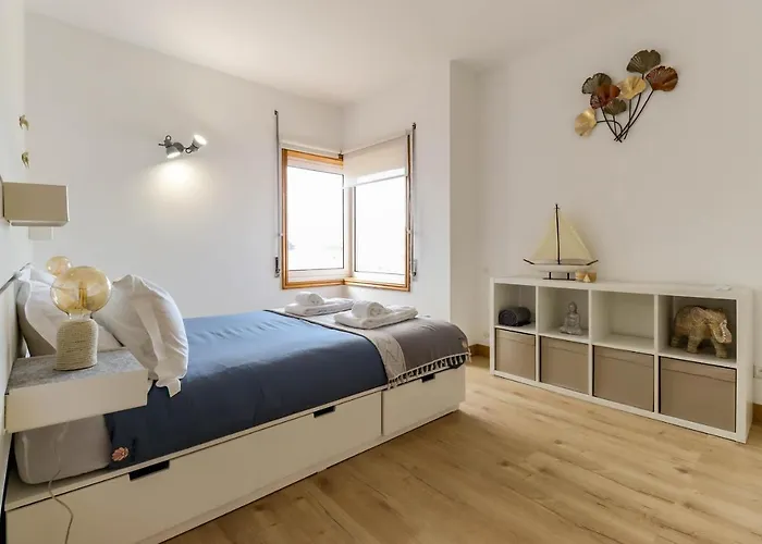 Апартаменты Flor Do Mar - Spacious With Balcony