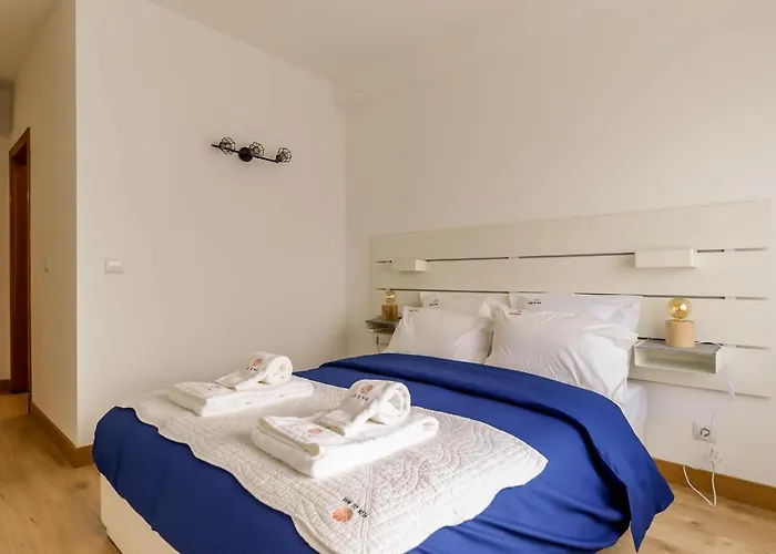 Flor Do Mar - Spacious With Balcony